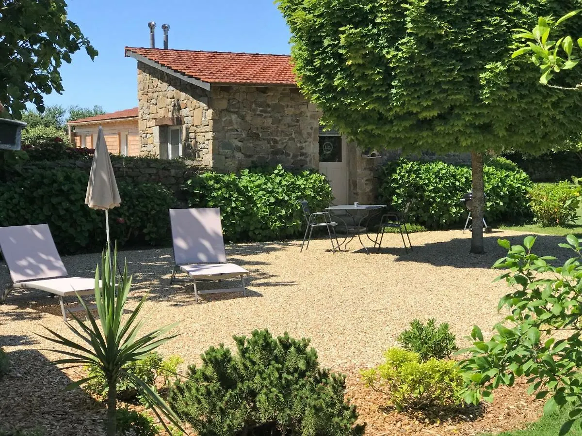 מלון Saint-Quay-Perros Manoir Des Petites Bretonnes צרפת
